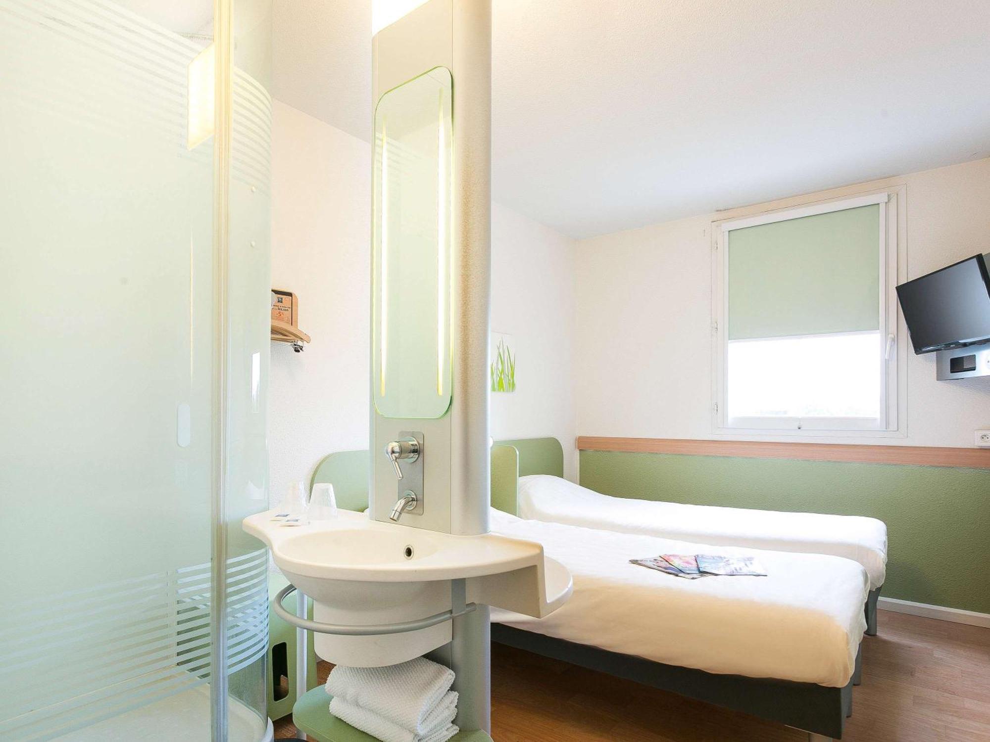 Ibis Budget Bordeaux Aeroport Mérignac エクステリア 写真